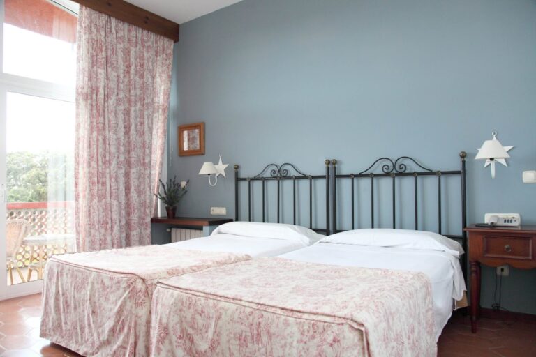 Mesón de Sancho 3* Hotel<br>Sept 2025 - Kander & Ebb - Sole Use