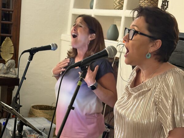 Discover what a Sing Eat Retreat Holiday is really like - With a live Q&A