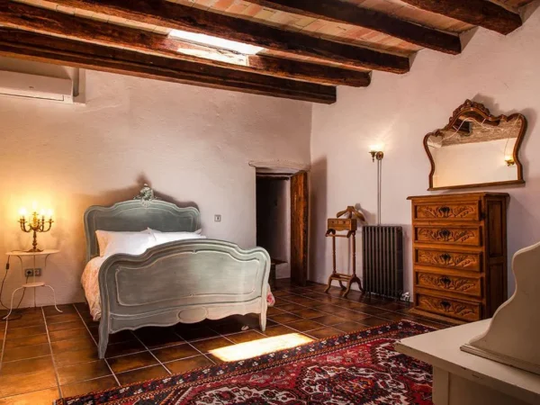 MAR 2027 - Sing Broadway - Twin Bedroom  - Two Singles & Private Bath